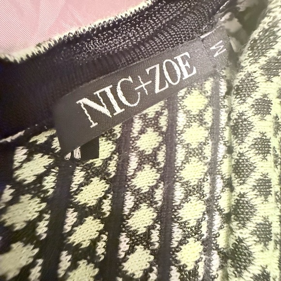 NIC+ZOE Green and Gray Ombre Sleeveless Peplum Tank Top Size Medium MSRP $148 - Picture 5 of 7